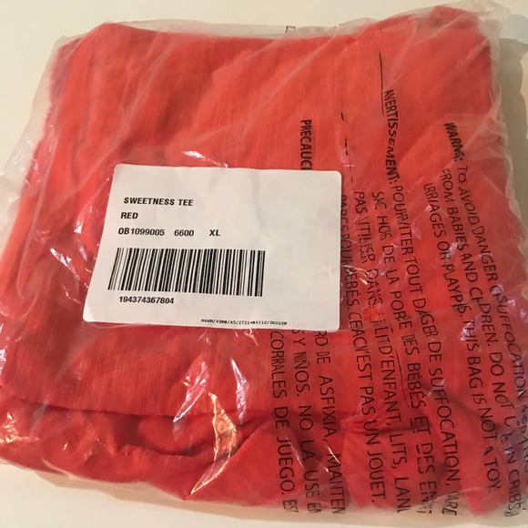 NWT Free People Sweetness tee in red ss scoop neck - Picture 2 of 4